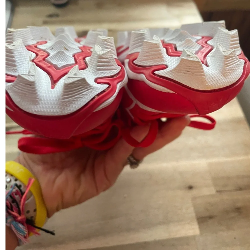 Under Armour Leadoff Low RM Jr Baseball Cleats Red White 11K 3010143-600